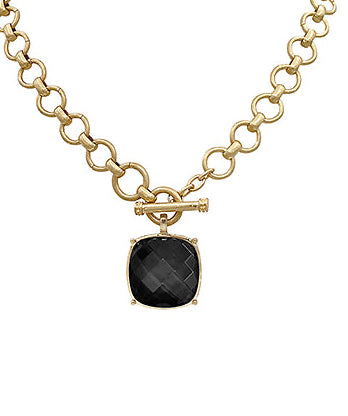 Toggle Necklace Square Black