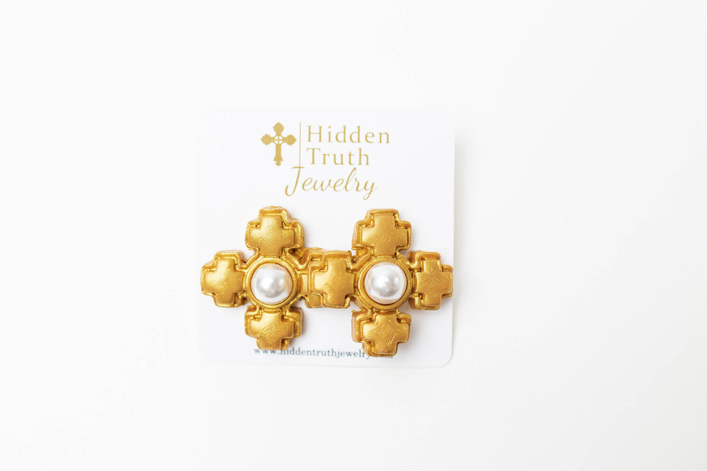 Becky Pearl Studs